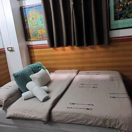 טגאיטאי Country Bug Inn חדר תמונה