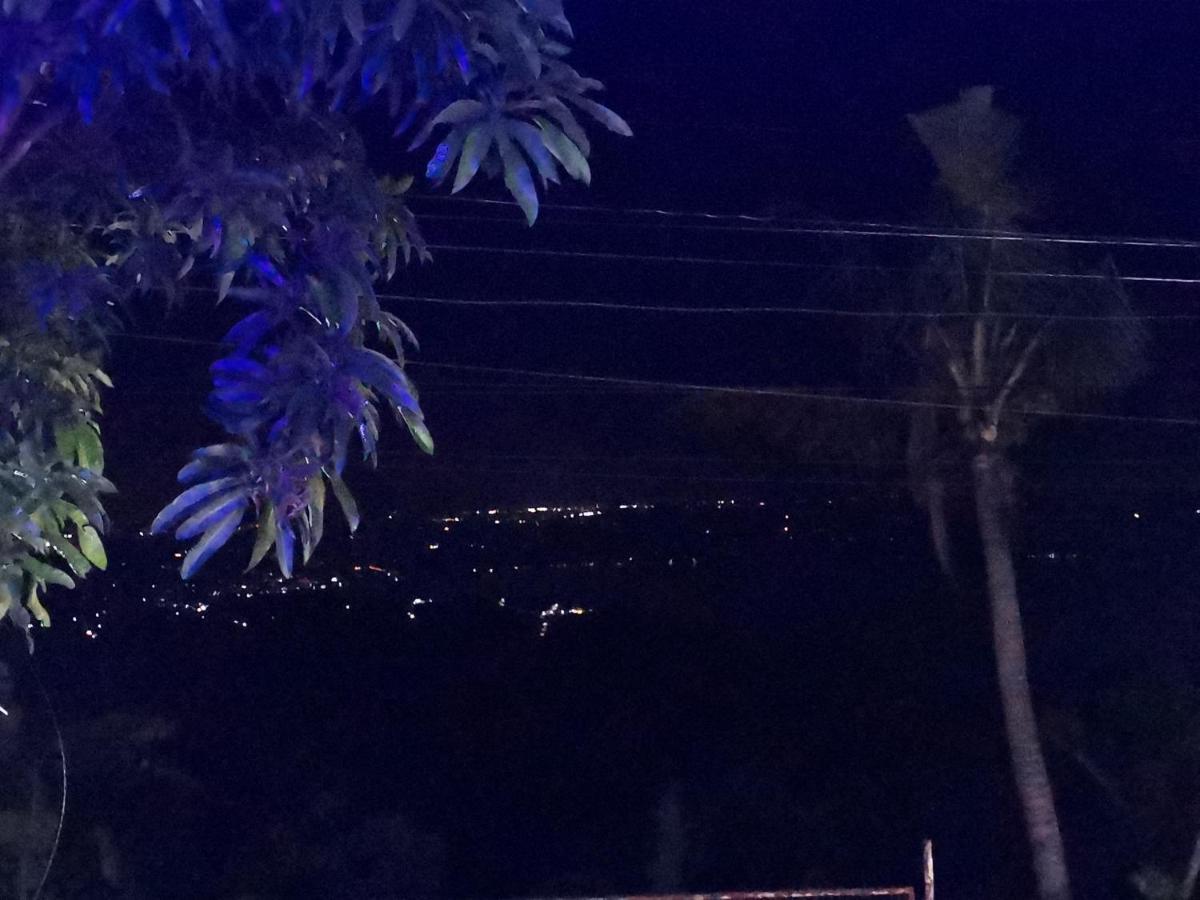 טגאיטאי Country Bug Inn מראה חיצוני תמונה