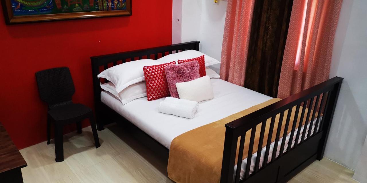טגאיטאי Country Bug Inn מראה חיצוני תמונה